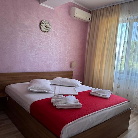 Hotel Mihaela Mamaia Exteriör bild