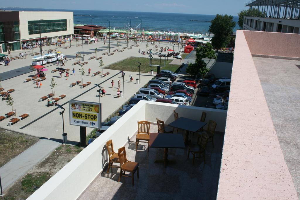 Hotel Mihaela Mamaia Exteriör bild