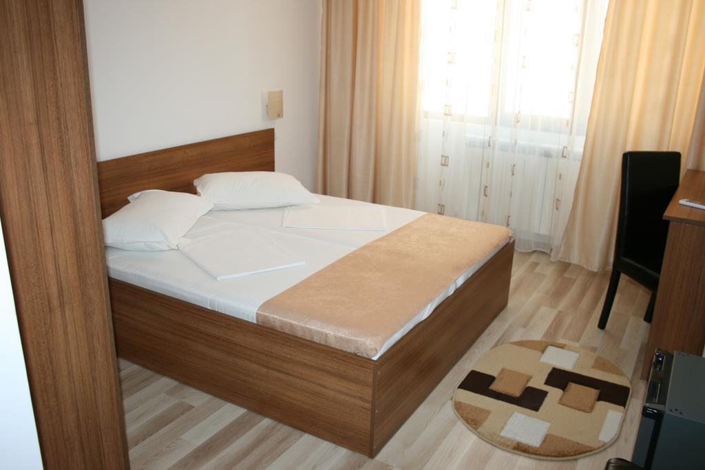 Hotel Mihaela Mamaia Exteriör bild