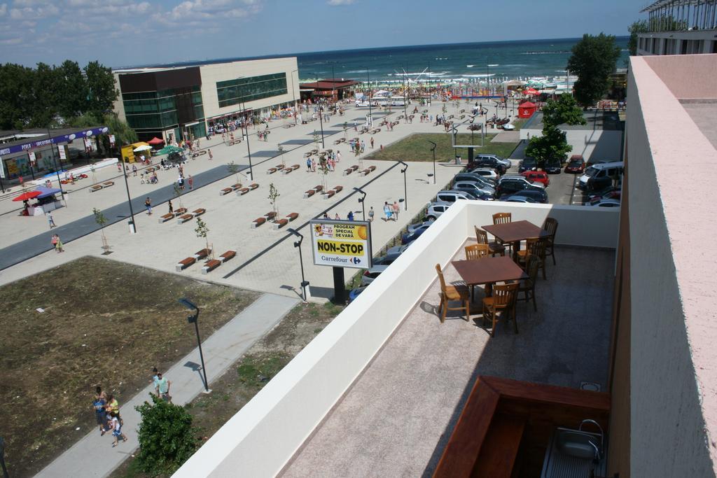 Hotel Mihaela Mamaia Exteriör bild